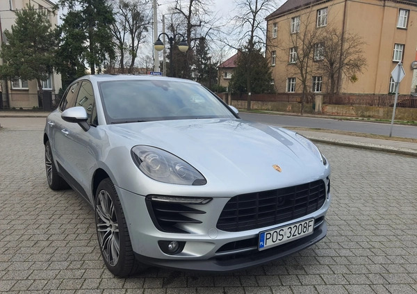 Porsche Macan cena 175000 przebieg: 99000, rok produkcji 2016 z Poznań małe 301